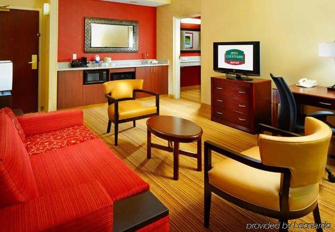 Courtyard By Marriott Cleveland Willoughby Hotell Rom bilde